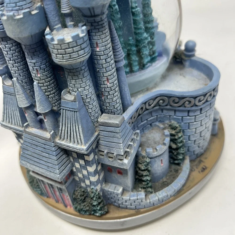 Disney Store Cinderella Double Snow Globe Musical Wedding Castle Retired